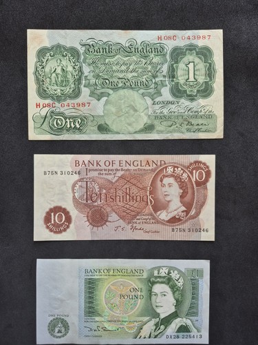 Old british bank notes - old, x