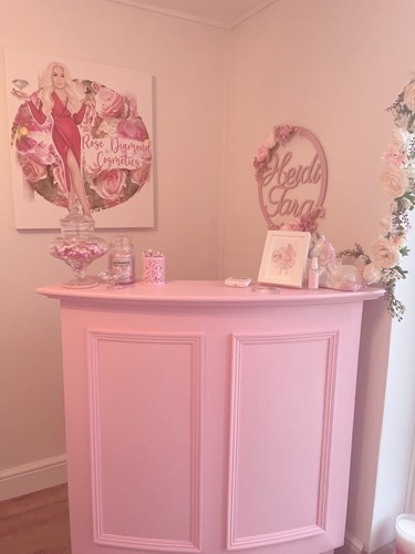 Small curved salon retail - small, salon/retail