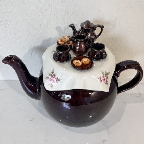 Cardew design teapot brown - design,