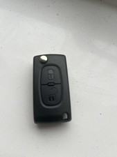 Peugeot And Citroen 2 Button car key Blank Cutting And Programming