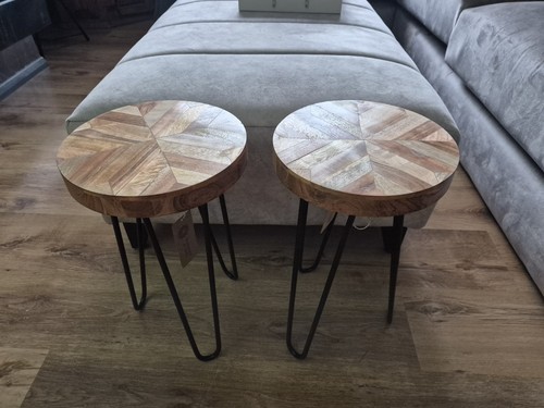 Solid wood table pot stand - table/,