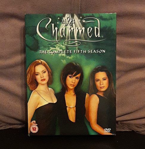 Charmed season dvd box - charmed, 5