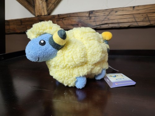 Pokemon center cuddly mareep - pokemon,