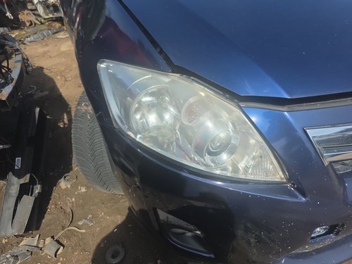 Toyota auris 2010 2012 - toyota, driver