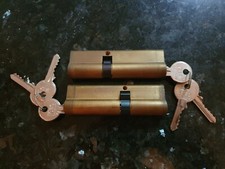2X mathcing brass ISEO 5 pin 40-60 (100mm) cylinder locks with 6 identical keys