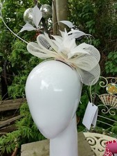 Peter Bettley Ladies Fascinator Mother of the Bride Wedding Races Beige Feathers