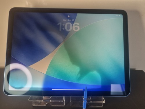 Faulty apple ipad air 5th - ipad,