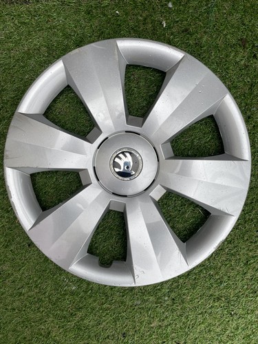 Skoda fabia wheel trim x - skoda,