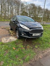 FORD FIESTA MK7.5 2013/2017 COMPLETE FRONT BUMPER IN BLACK !!!!SEE PICTURES!!!!