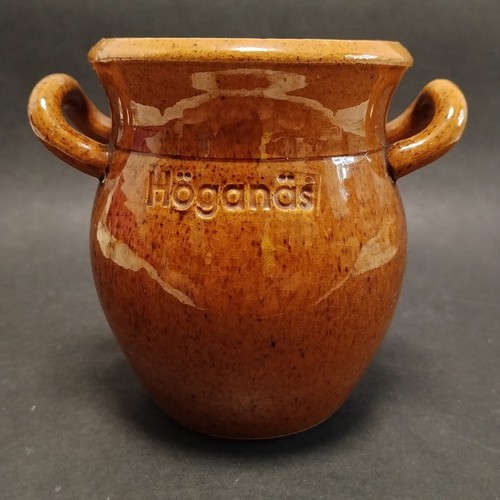 Brown handled pot hoganas - handled,