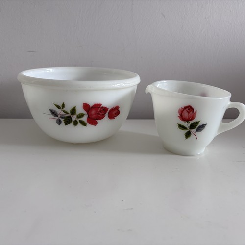 Vintage milk pyrex june - pyrex,
