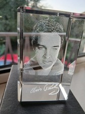Elvis Presley Crystal Glass Paperweight 3D Lazer Etched Hologram & Signature