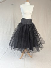 LAYERS NET HOOPLESS WEDDING