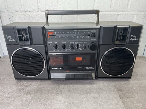 Sanyo m9811l portable radio - m9811l,