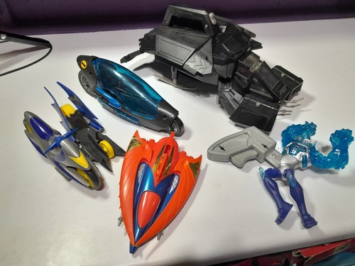 Batman toy vehicle bundle - &,