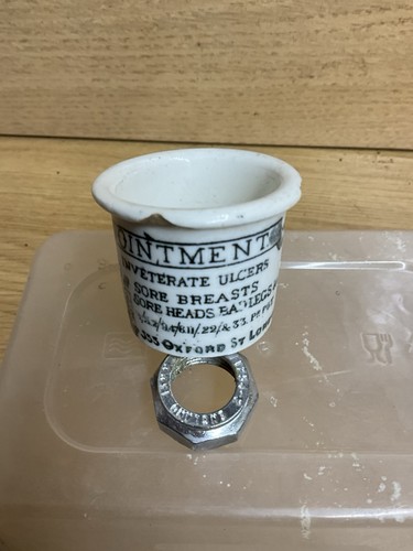 Vintage holloway ointment - holloway’s,