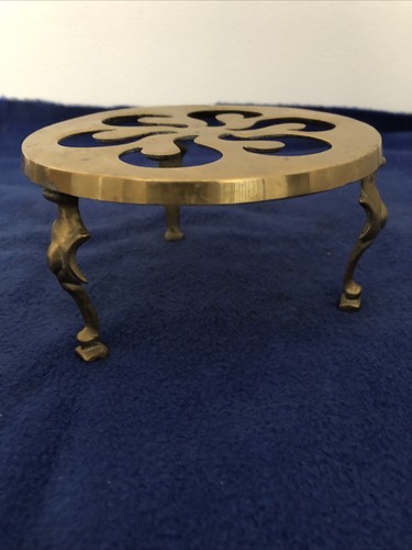 Vintage brass trivet stand - vintage,