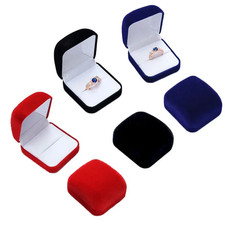 Luxury velvet jewellery gift - luxury,