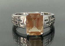 9K White Gold & Andesine Single Stone Ring Size N  -  6 1/2