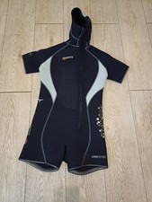 Mares Monopeice Evolution 5+5 mm Short Wetsuit Size 3 + Hood Ladies Mint Cond.