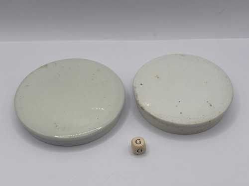 Old plain stoneware lids - 2, (g)