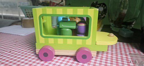 Wood bus school toy - bus,