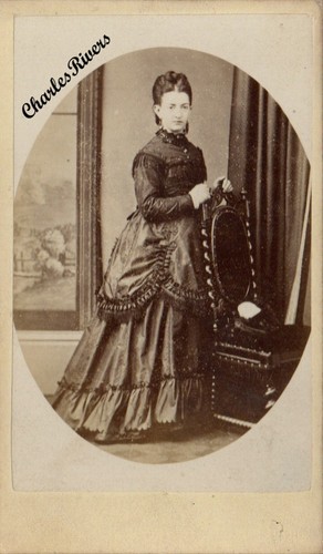 Cdv lady wonderful crinoline - wonderful,