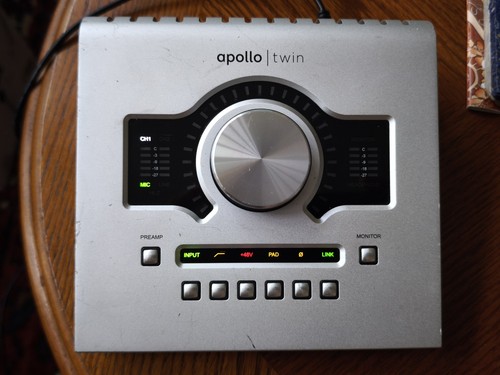 Universal audio apollo - universal,