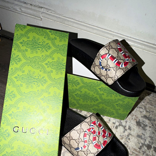 Gucci pursuit supreme - gucci, gg