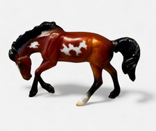 Breyer Stablemates Bay Pinto