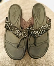 Skechers luxe Foam Platform Black v. Low Wedge Sandals Sz 8Flip Flops