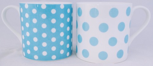 Light blue dots spots mugs - &,