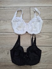 BRAS SIZE 34G NEW WITHOUT TAGS BLACK & WHITE