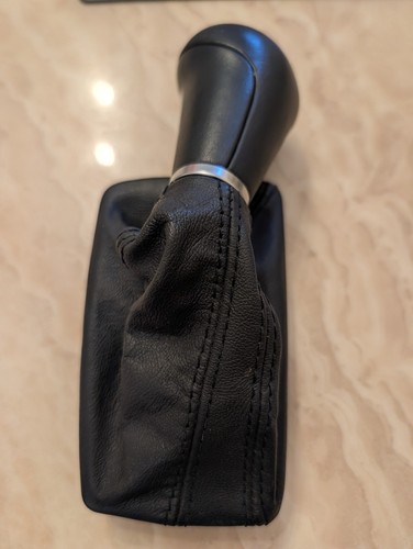 Audi 2011 gear knob - q5,