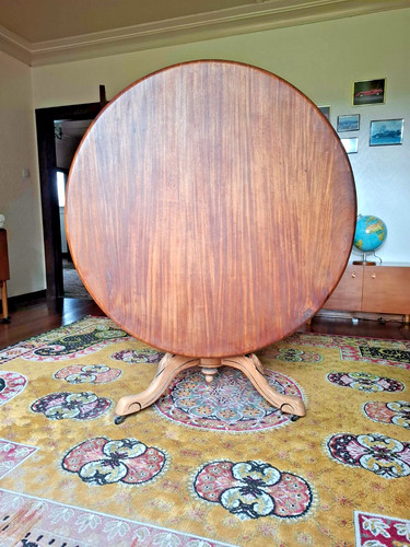 Victorian circular tilt top - tilt,