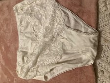 ladies underwear Marks & Spencer knickers 1  pair size 24 white lace
