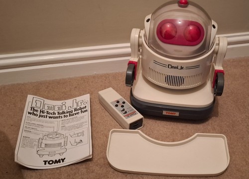 Omri robot from 1980s tomy - robot,