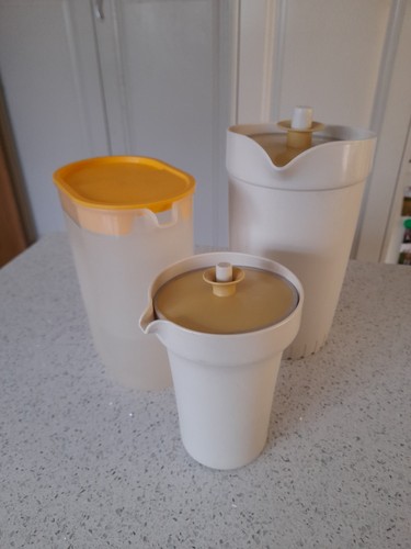 Vintage 1970s tupperware jug - 3,