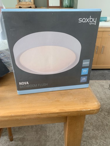 Round bathroom light saxby - round,