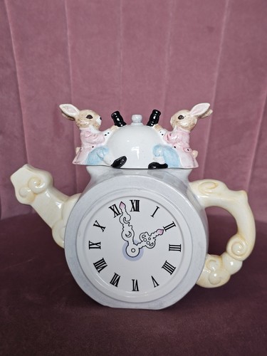 Vintage bunny clock teapot - bunny,