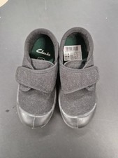 Clarks Doodles Plimsols Size