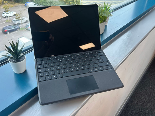 Microsoft surface pro - pro, 9