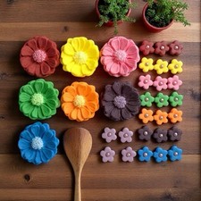 30 Edible Rainbow Fondant