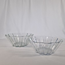 Pyrex Fluted Nesting Bowls Moulds 23cm & 20cm Vintage Glass Clear Fruit Jelly
