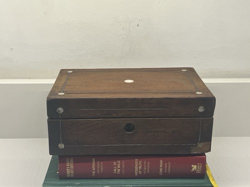 Vintage wood box - box, hinged