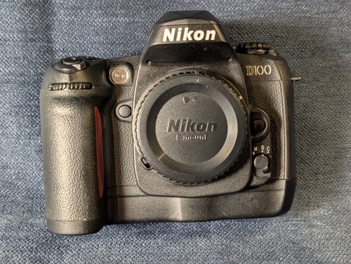 Nikon d100 megapixel aps c - 6,