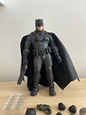 Mezco One:12 Collective Supreme Knight Batman Action Figure 6-inch
