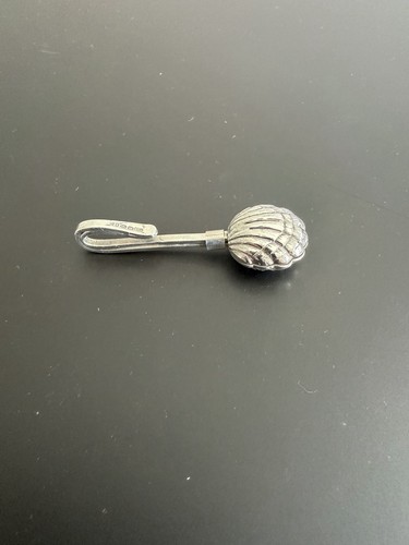 Solid silver scallop shell - solid,