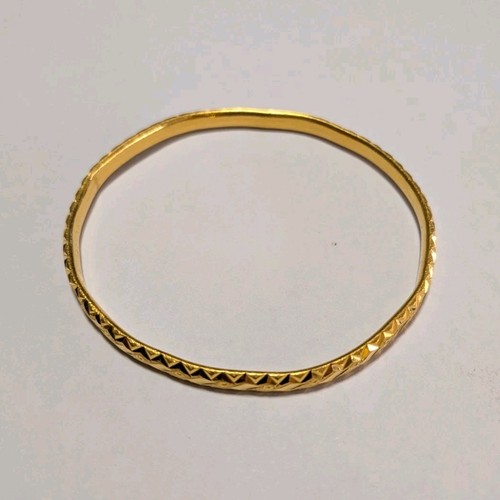 Vintage 22ct gold round - gold, bangle