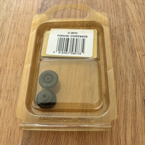 Scalextric pit lane - pit, spares